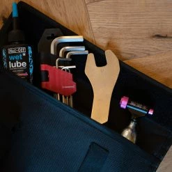 Hiplok Flipstand Portable Workstand -Deals Kläder Butik Hiplok Flipstand Portable Workstand Bike Stands All Black FS1AB 8