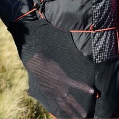 OMM Phantom 25 Running Pack 13 OMM Phantom 25 Running Pack -Deals Kläder Butik OMM Phantom 25 Running Pack Hydration Packs Black SS22 OF050K1000 4