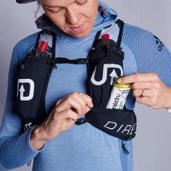 Ultimate Direction Women's Halo Vest -Deals Kläder Butik Ultimate Direction Women s Halo Vest Hydration Vests Black SS19 80467419MEDIUM 8